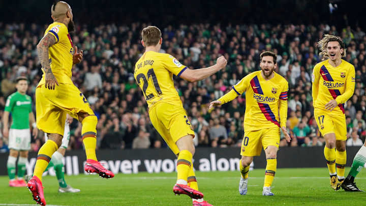 Spain's Health Minister Says No Soccer Before the Summer