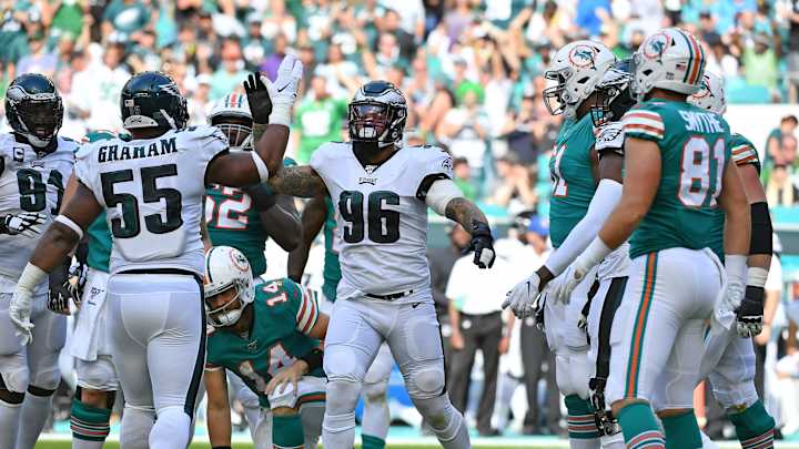 Ranking the 25 Best Eagles: Derek Barnett Sneaks in at No. 24
