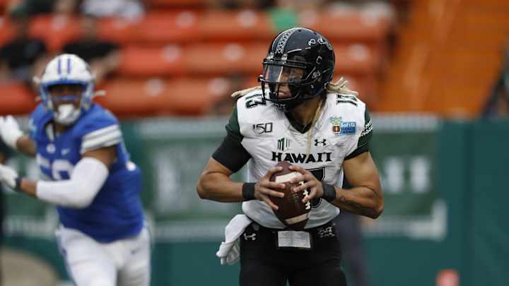 Quarterback Continues Connection to Hawaii