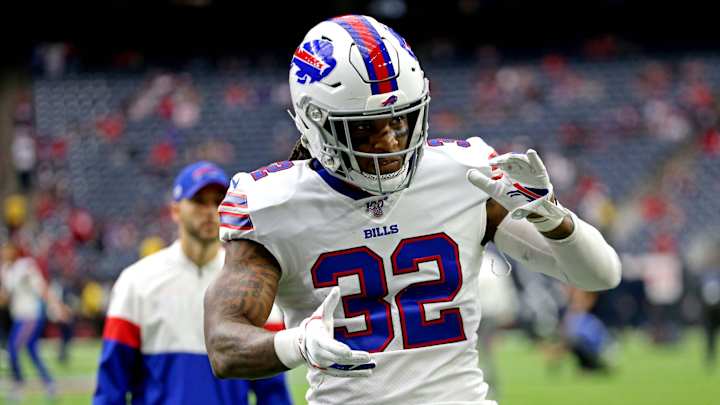 Running Back/Returner Senorise Perry Signs With Titans