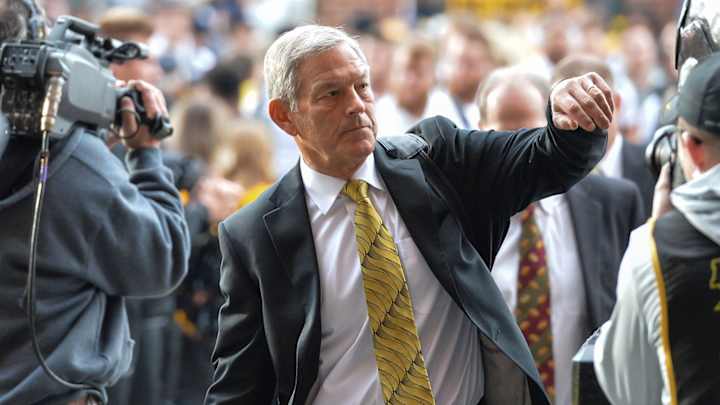 Iowa Football Recruiting: A Look At Each Commit In The 2021 Class