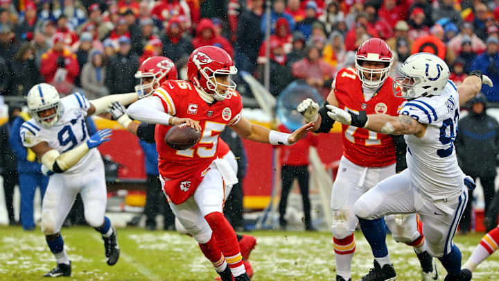 New Orleans Saints sign DE Margus Hunt