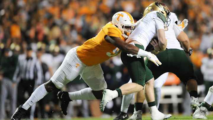 Charges Against Tennessee DL Darel Middleton Dropped