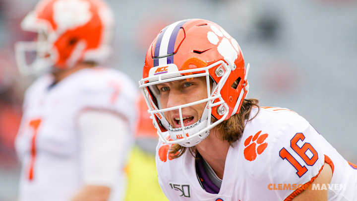 5 Potential NFL Landing Spots for Lawrence