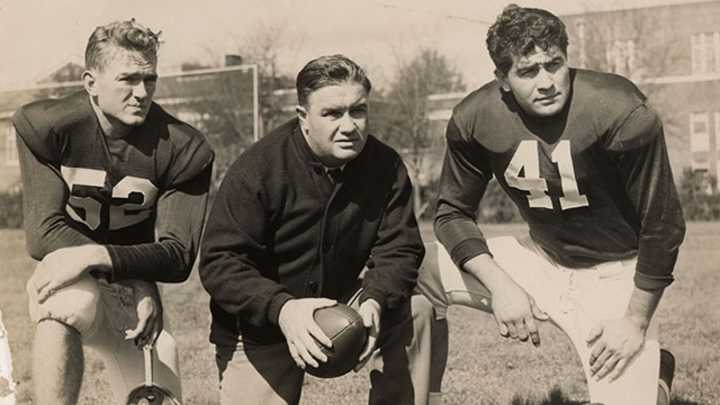 Alabama Crimson Tide Players and Coaches in the College Football Hall of Fame Alabama Crimson Tide Players and Coaches in the College Football Hall of Fame