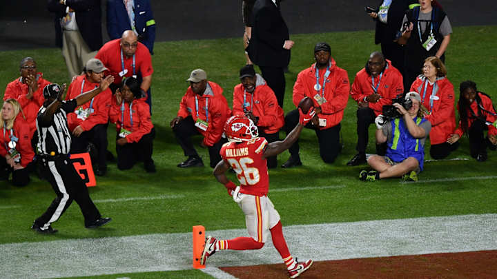Report: Chiefs RB Damien Williams robbed at rental home in Los Angeles Report: Chiefs RB Damien Williams robbed at rental home in Los Angeles