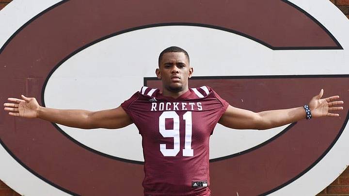 Vols Make Big Impression on Fast-Rising Defensive End with Latest Offer Vols Make Big Impression on Fast-Rising Defensive End with Latest Offer