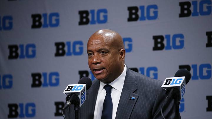 Tuesday's Clicks: Warren Talks About Big Ten's Mental Health Initiatives Tuesday's Clicks: Warren Talks About Big Ten's Mental Health Initiatives