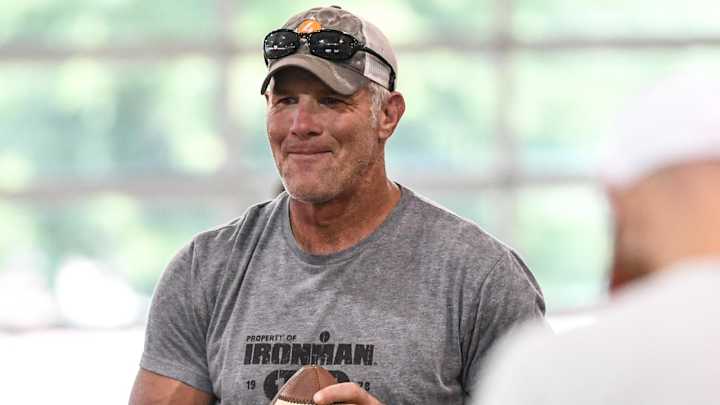 Favre Returning Welfare Money He Pocketed for Speeches He Never Delivered