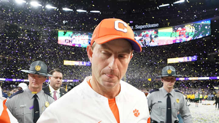 College Coaches Taking Pay Cuts: Only One From SEC College Coaches Taking Pay Cuts: Only One From SEC