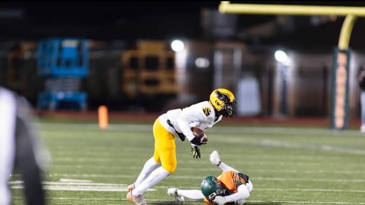 LSU Football Recruiting 2022 Texas Receiver Jordan Hudson as a Defensive Back