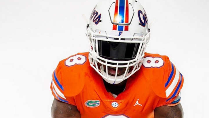 Gators Back on Campus, Freshman DE Princely Umanmielen Shows off New Gear
