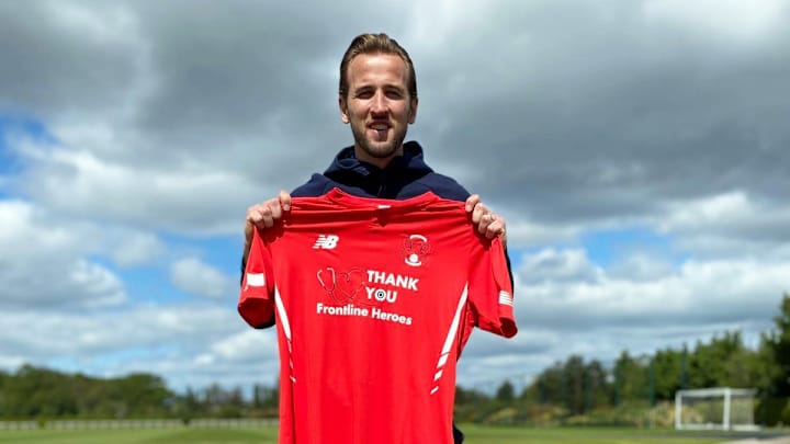 Harry Kane to Sponsor Kits For Former Club Leyton Orient