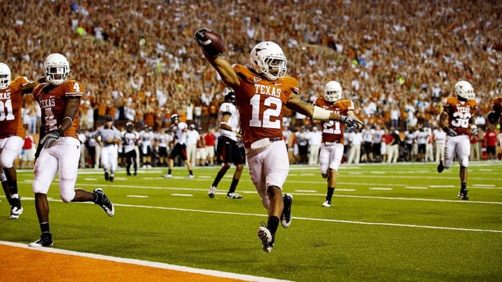 Ex Longhorn Earl Thomas Threatens To ‘Poison’ Wife And Kids; Felony Arrest Warrant Issued