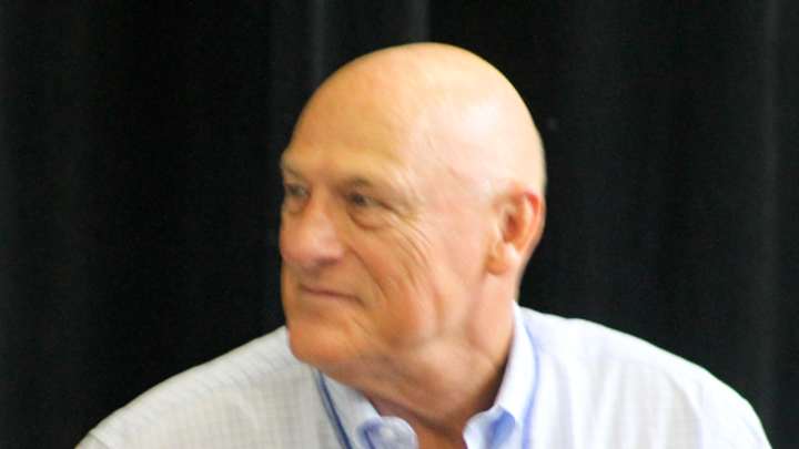 Ex-Athletics Manager Art Howe in ICU in Houston Battling Coronavirus Ex-Athletics Manager Art Howe in ICU in Houston Battling Coronavirus