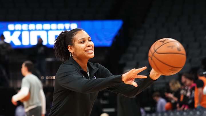 Duke's Lindsey Harding Goes From WNBA Player to NBA Coach