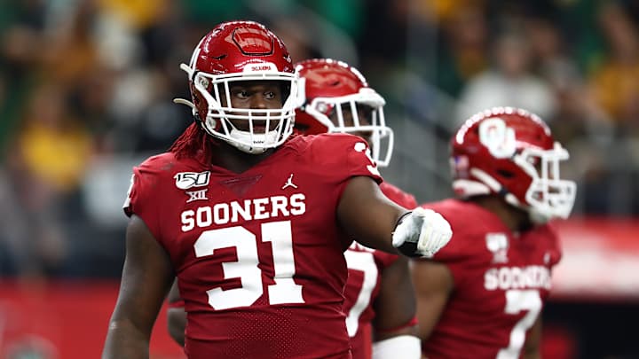 BREAKING: Oklahoma DT Jalen Redmond to Miss Time With Knee Injury