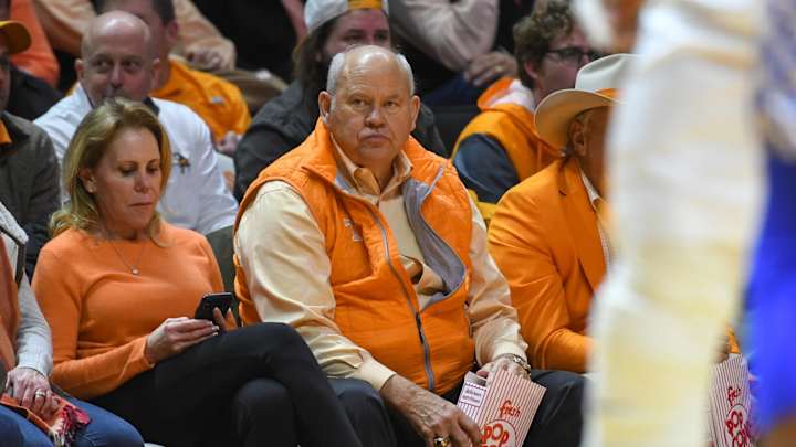 SEC Athletic Directors Targeting June Return For Athletes, All But One That Is SEC Athletic Directors Targeting June Return For Athletes, All But One That Is