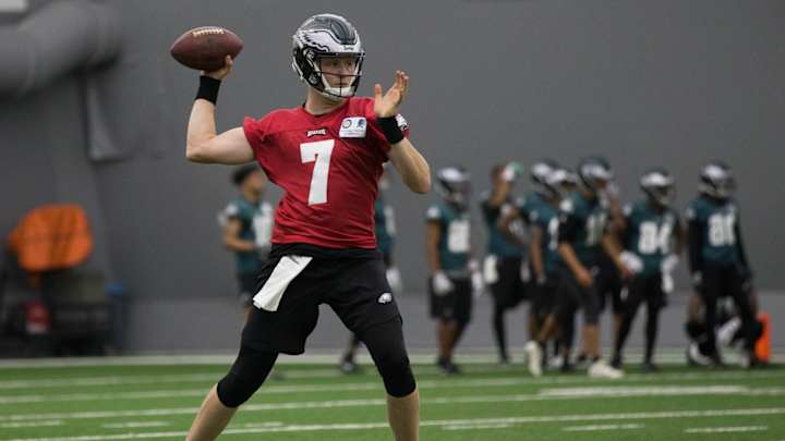 'Grass Time’ Gives Nate Sudfeld Leg Up at Backup QB 'Grass Time’ Gives Nate Sudfeld Leg Up at Backup QB