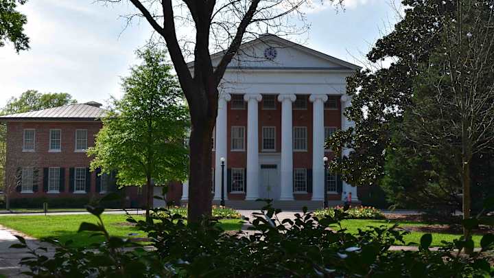 How the Ole Miss Academic Support Staff is Aiding Student-Athletes While Off-Campus How the Ole Miss Academic Support Staff is Aiding Student-Athletes While Off-Campus