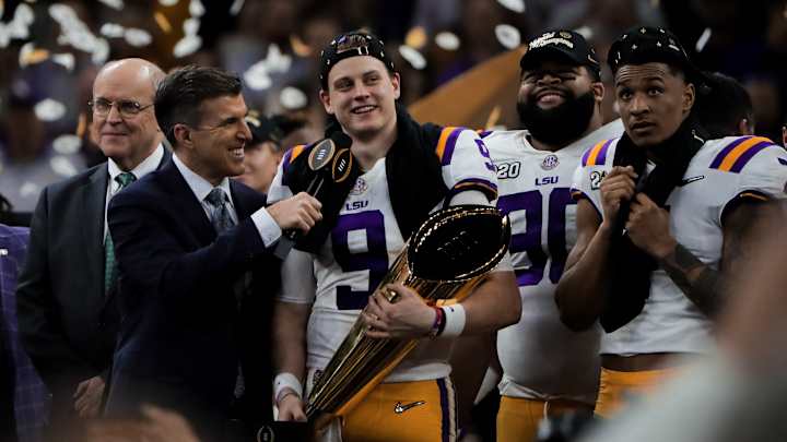 Report: Joe Burrow Earned LSU Teammates' Respect After Fight During Practice Report: Joe Burrow Earned LSU Teammates' Respect After Fight During Practice
