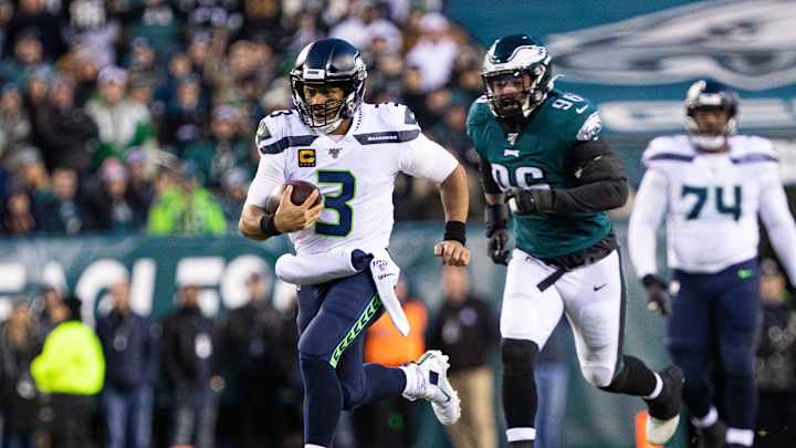 Seahawk Maven Sunday Spotlight featuring Jen Mueller