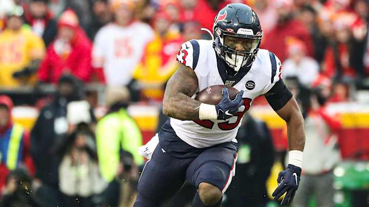 NFL Rumors: Seahawks Sign Carlos Hyde to One-Year Deal