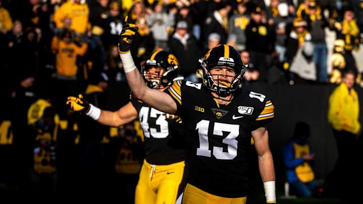 Iowa Sets Campus Return Schedule Iowa Sets Campus Return Schedule