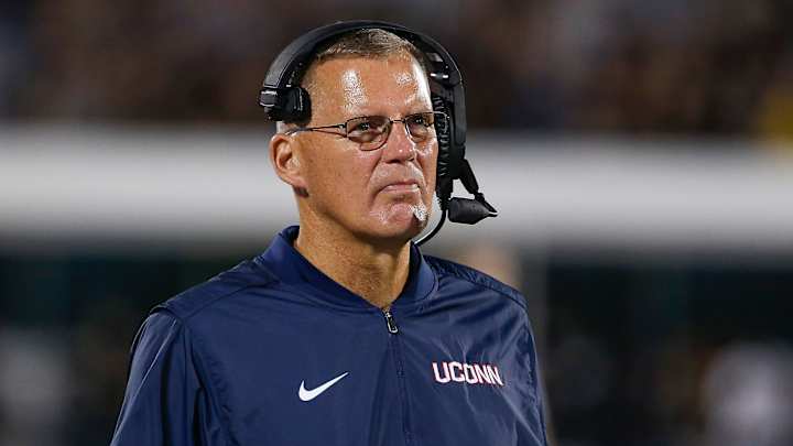 UConn's Football Failures Are Catching Up to It, and the School Has Itself to Blame UConn's Football Failures Are Catching Up to It, and the School Has Itself to Blame