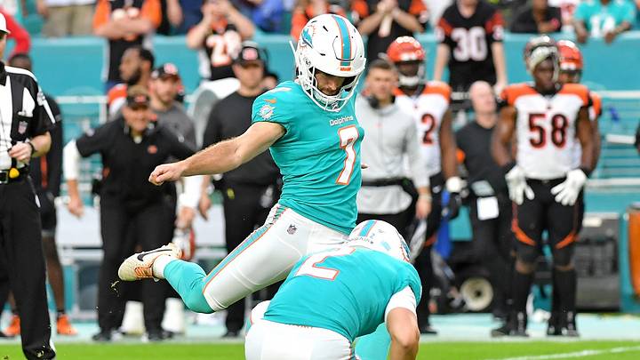 Dolphins History Lesson: Players of the Month Dolphins History Lesson: Players of the Month