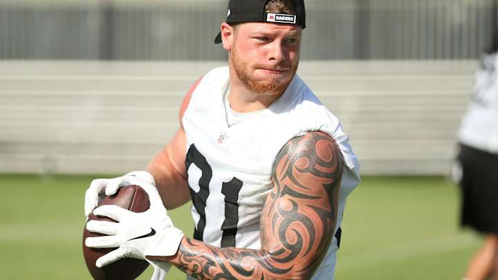 TE Butler Signs With Raiders for 3rd Time