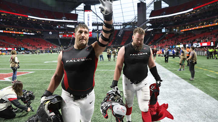 Cal Football: Is Ex-Cal Star Alex Mack Entering His Final NFL Season?