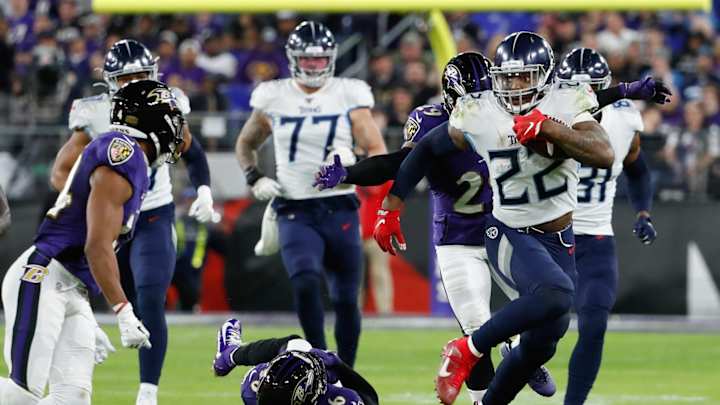 Ray Lewis Warns Ravens to Ready For Henry Now