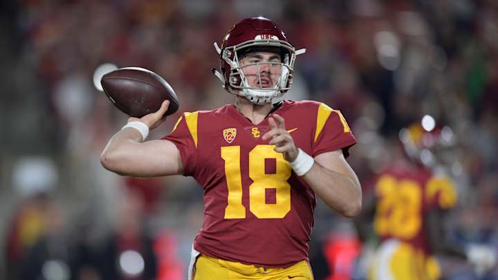 JT Daniels Back to Work Following Knee Injury JT Daniels Back to Work Following Knee Injury