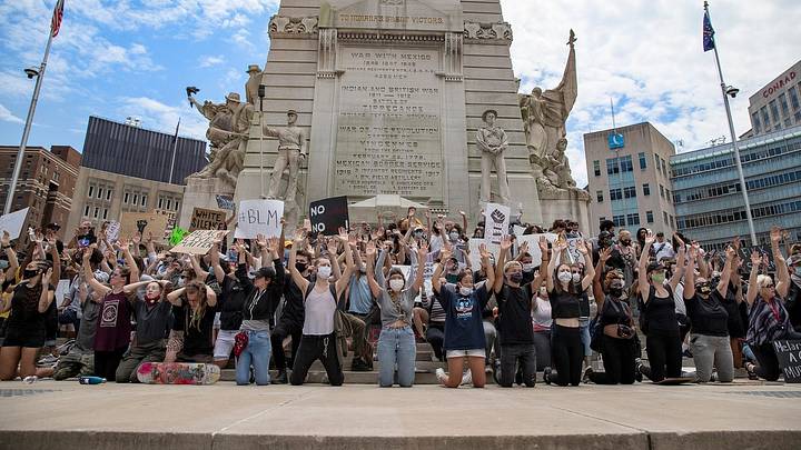 Indianapolis Colts Players React to Social Unrest on Twitter