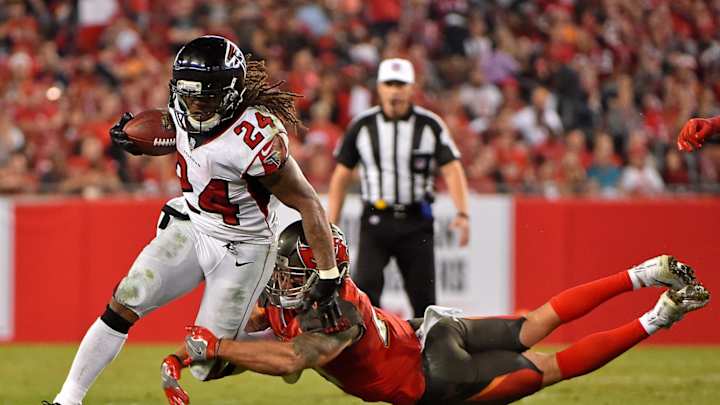 Bruce Arians, Devonta Freeman Comment on Bucs' Interest in Veteran RB Bruce Arians, Devonta Freeman Comment on Bucs' Interest in Veteran RB