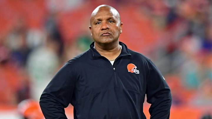 Former Browns Coach Hue Jackson Says He Wanted to Sign Colin Kaepernick in 2017