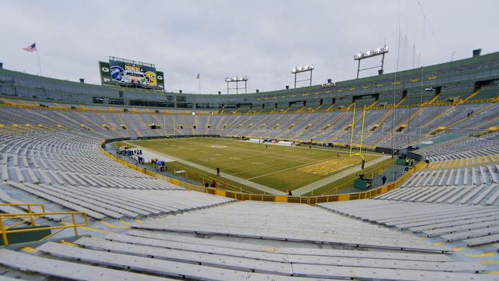 Green Bay Packers President/CEO Mark Murphy: Wisconsin, Notre Dame 'Still Planning to Play' at Lambeau Field Green Bay Packers President/CEO Mark Murphy: Wisconsin, Notre Dame 'Still Planning to Play' at Lambeau Field