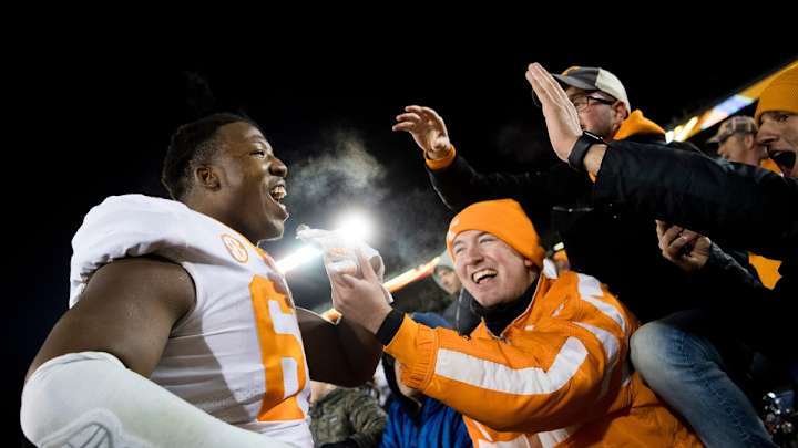 Vols Starting Offensive Tackle Wanya Morris to Enter Transfer Portal