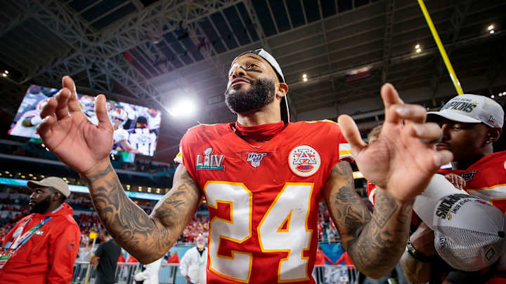 New Chicago Bears Safety Jordan Lucas "110 Percent" Will Take a Knee New Chicago Bears Safety Jordan Lucas "110 Percent" Will Take a Knee