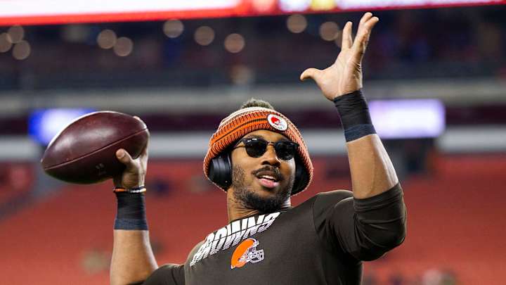Report: Browns and Myles Garrett Start Contract Talks on Possible Mega-Extension