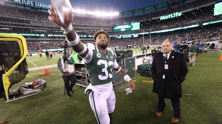 Throwing in the towel? New York Jets face critical questions about Jamal Adams' future