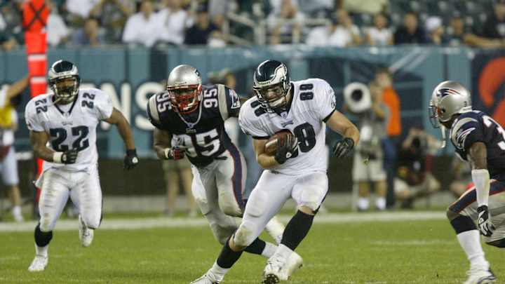 Two UDFAs Land in Top 3 to Wear No. 89 Two UDFAs Land in Top 3 to Wear No. 89