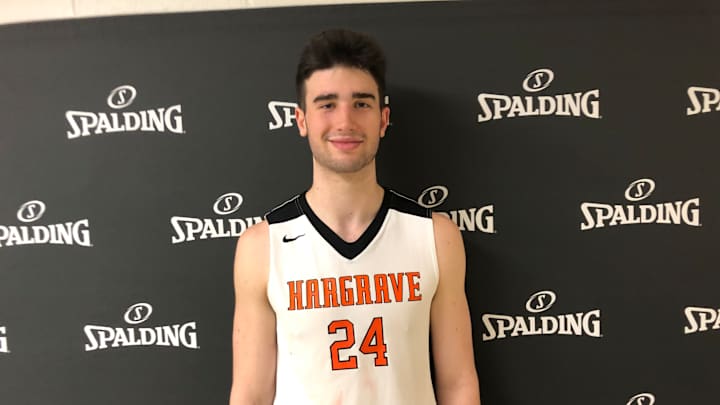 Class of 2021 center Gabe Wiznitzer reclassifies and commits to Louisville Class of 2021 center Gabe Wiznitzer reclassifies and commits to Louisville