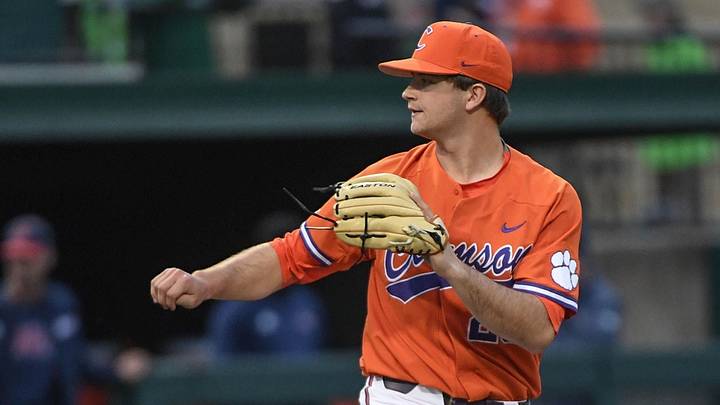 Carson Spiers Signs With Reds