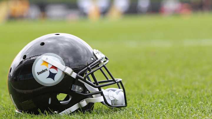 Steelers Waive TE Christian Scotland-Williamson