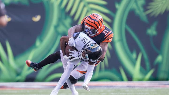 New York Jets need another cornerback and Darqueze Dennard is still a free agent