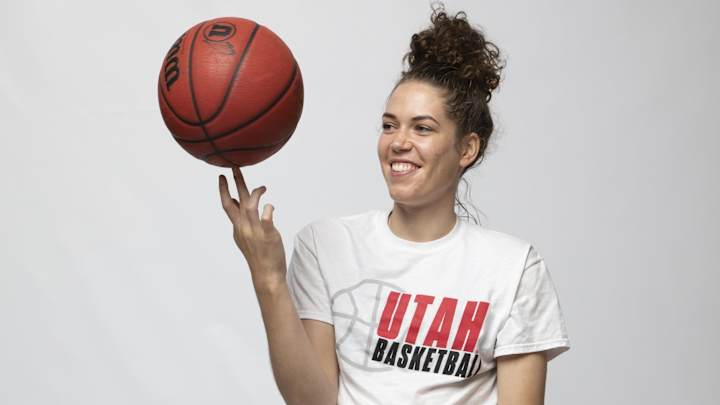 Former Ute Megan Huff signs with the Minnesota Lynx Former Ute Megan Huff signs with the Minnesota Lynx