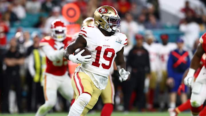 49ers Receiver Deebo Samuel Suffers Broken Foot, Out 12-16 Weeks 49ers Receiver Deebo Samuel Suffers Broken Foot, Out 12-16 Weeks