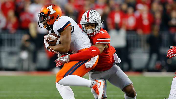 Illinois Football Players Asked To Sign COVID-19 Pledges Before Starting Voluntary Workouts